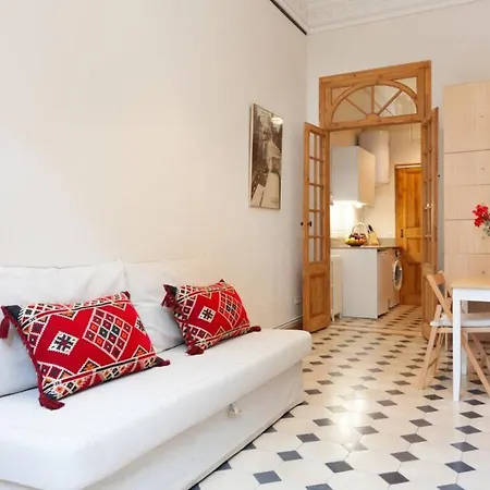 Private Studio Arc De Triompf Ac And Wifi Apartament Barcelona