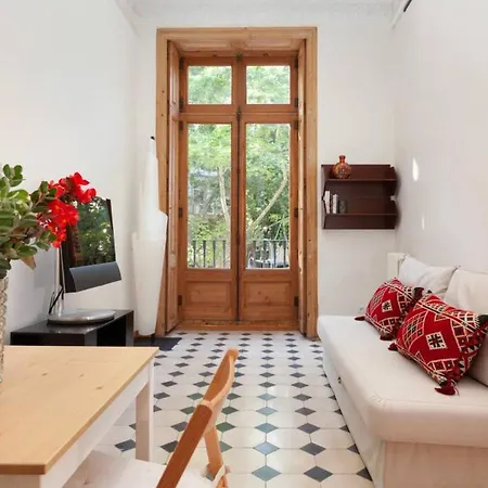Private Studio Arc De Triompf Ac And Wifi Apartment *
