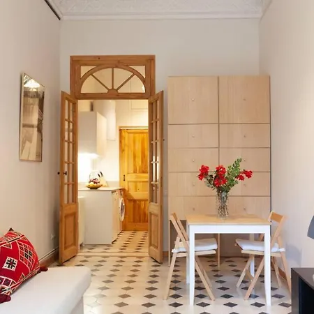 Private Studio Arc De Triompf Ac And Wifi Barcelona