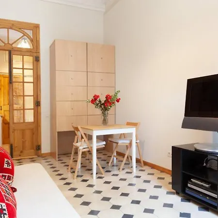 Apartment Private Studio Arc De Triompf Ac And Wifi